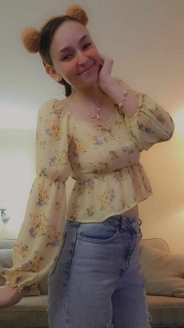 Bella image 19