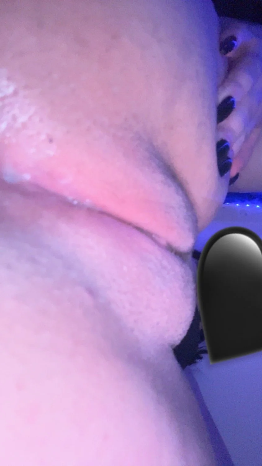 All of her pussy pictures leaked image 5