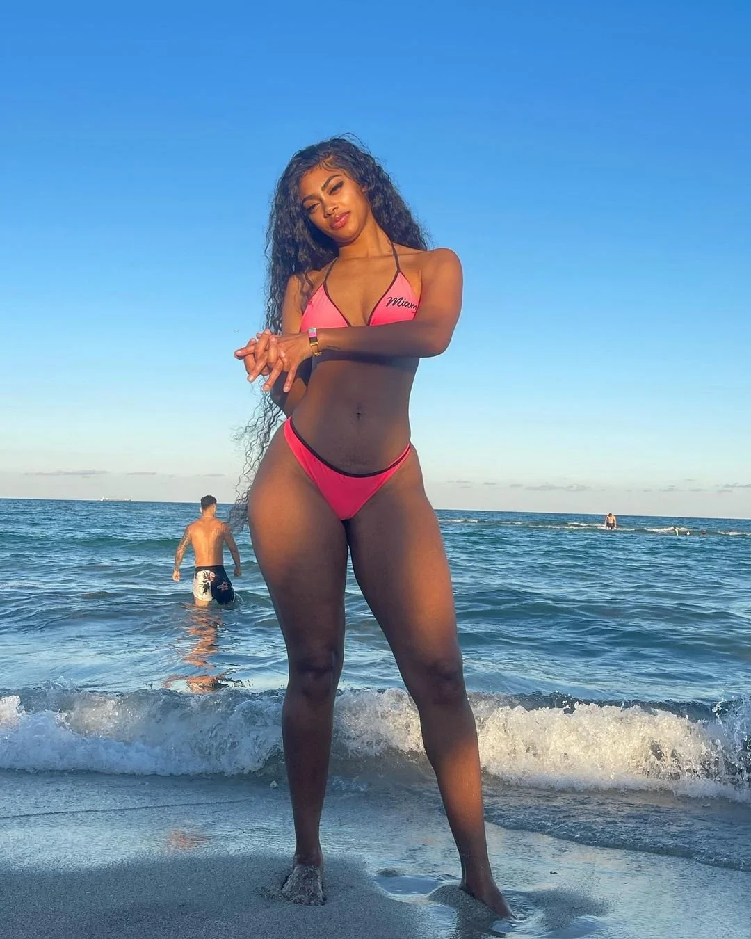 naaharasuako (my fav IG baddie) image 16