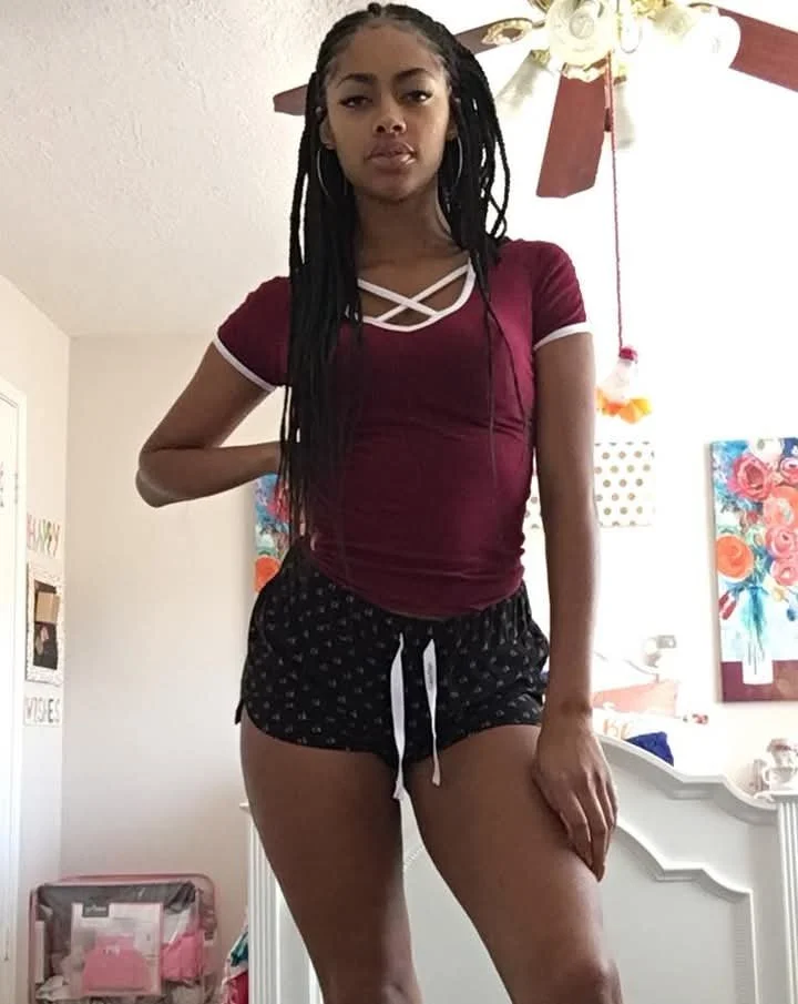naaharasuako (my fav IG baddie) image 20