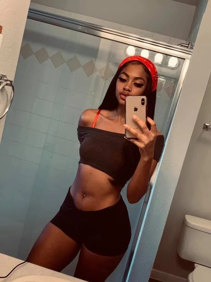naaharasuako (my fav IG baddie) image 24