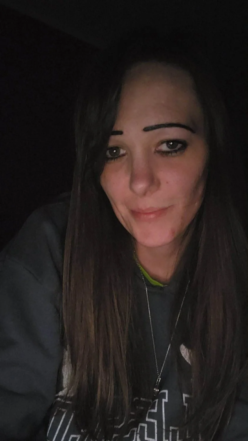 Ex gf mom sent me booty pics cause she feel bad. image 2