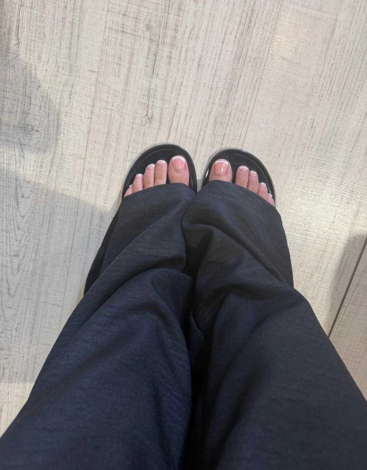 My side chicks feet image 3