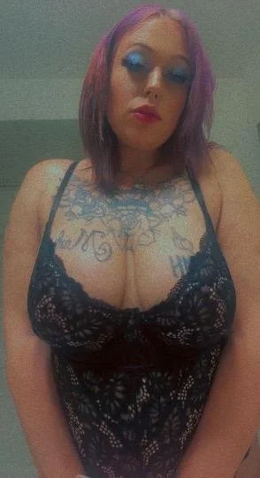 White Ghetto BBW liked getting sluted out BBC image 12