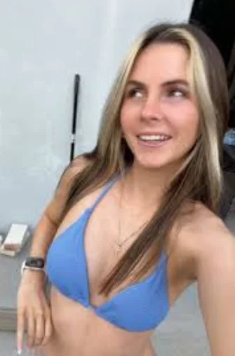 More Lexi Smith image 7