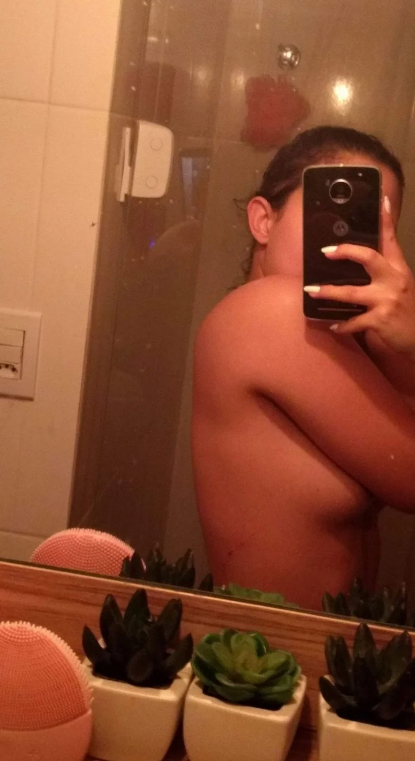 Seguidor pediu pra vazar a namoradinha na DM image 9