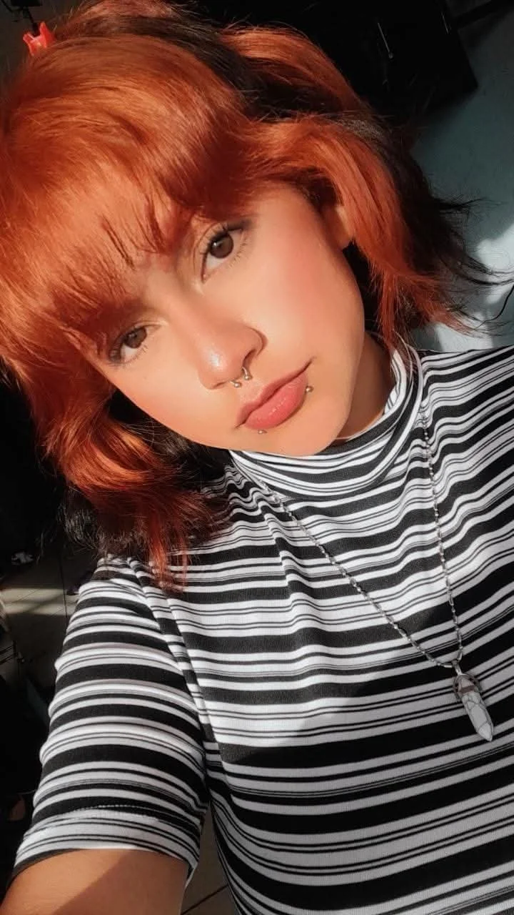 Cómo no enamorarse de esta hermosa mujer con grandes y ricas tetas la hija de papi toda una puta image 21