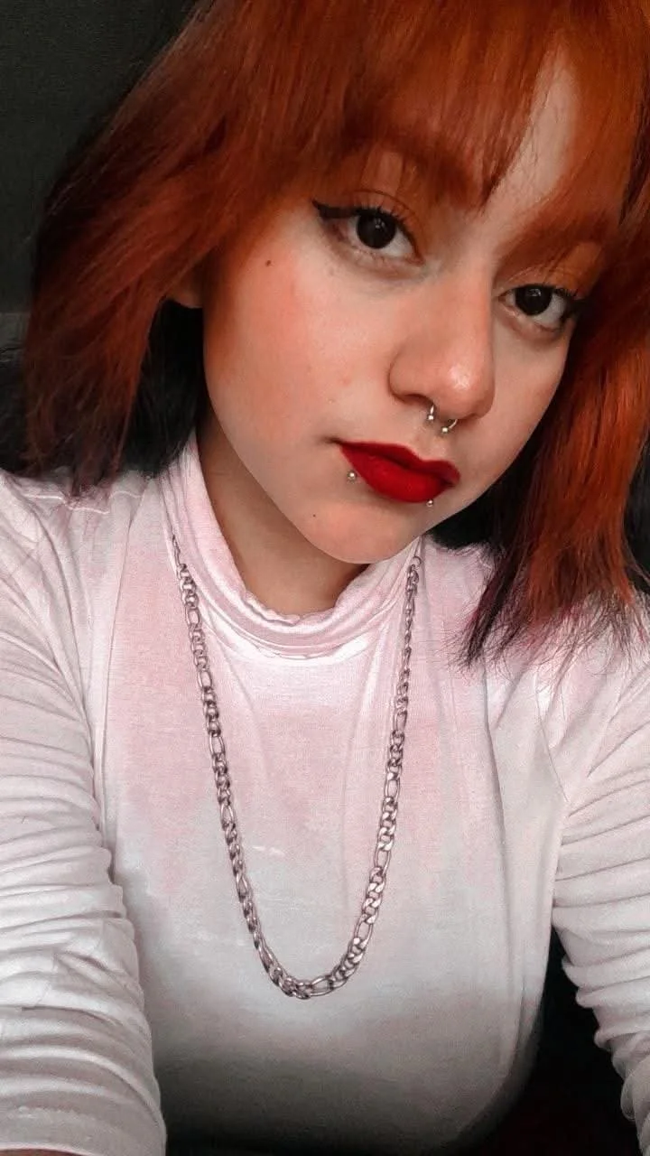 Cómo no enamorarse de esta hermosa mujer con grandes y ricas tetas la hija de papi toda una puta image 23