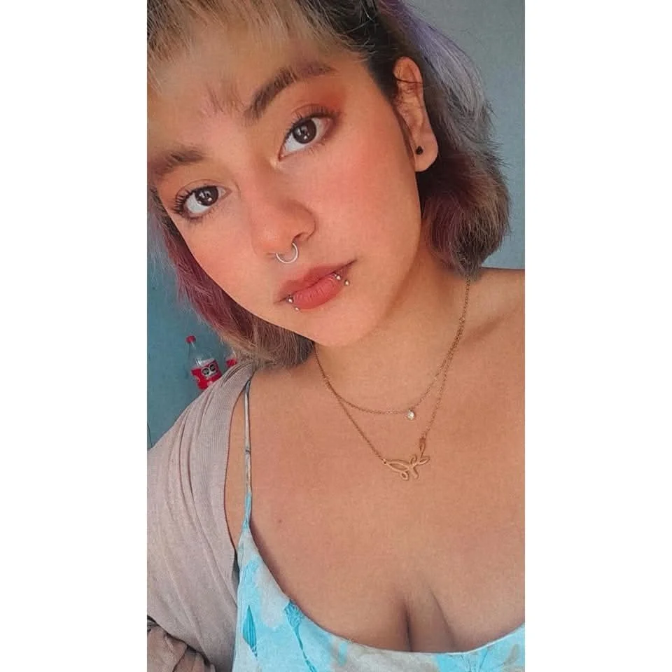 Cómo no enamorarse de esta hermosa mujer con grandes y ricas tetas la hija de papi toda una puta image 29