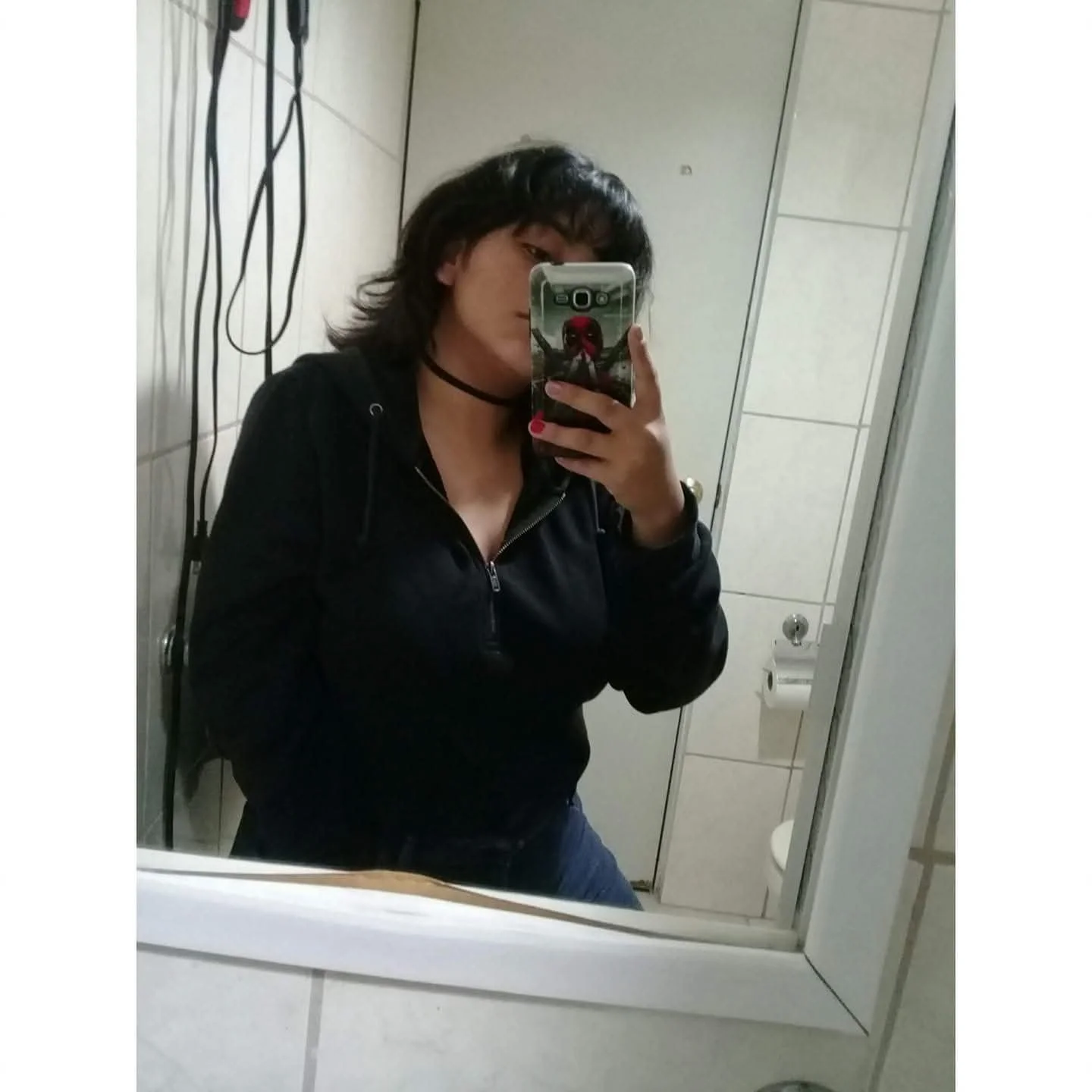 Cómo no enamorarse de esta hermosa mujer con grandes y ricas tetas la hija de papi toda una puta image 32