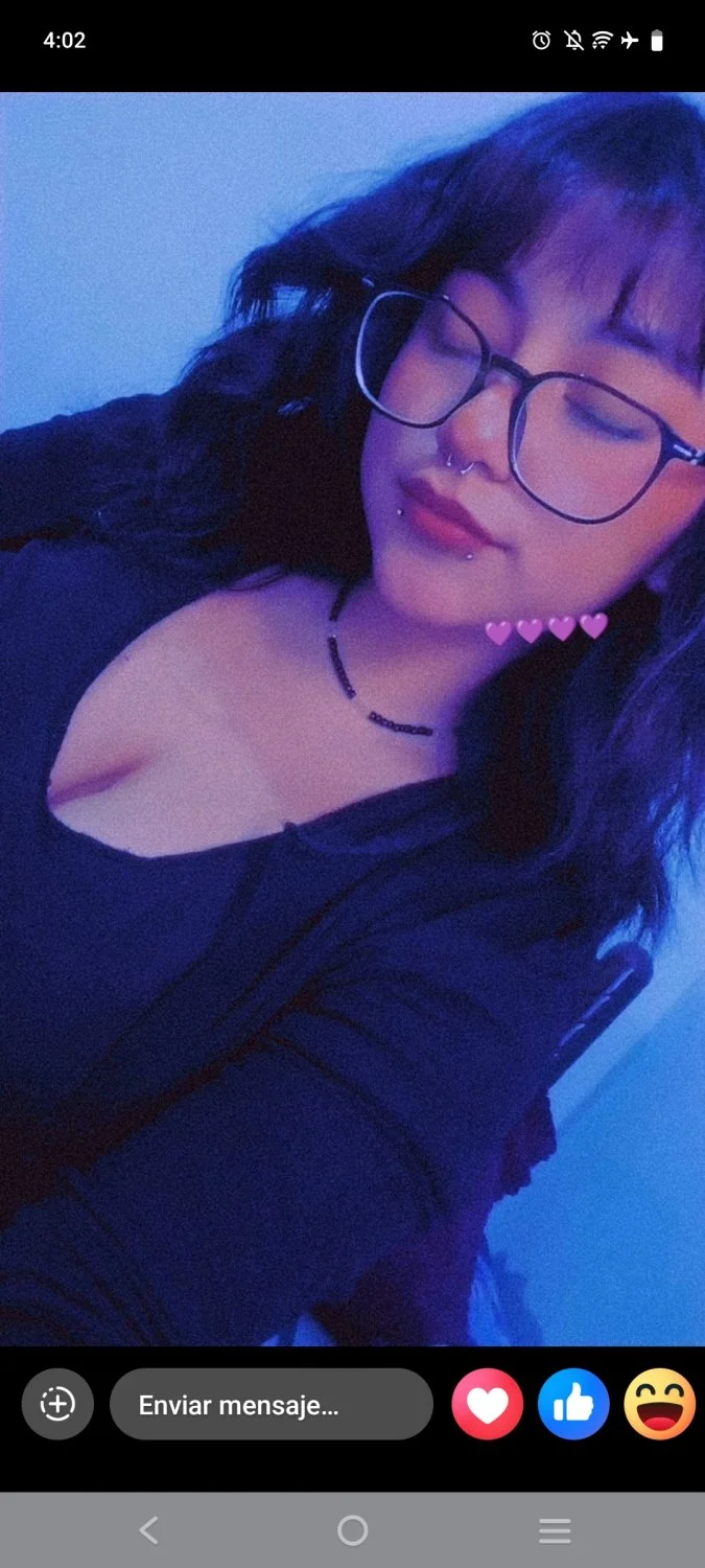 Cómo no enamorarse de esta hermosa mujer con grandes y ricas tetas la hija de papi toda una puta image 5