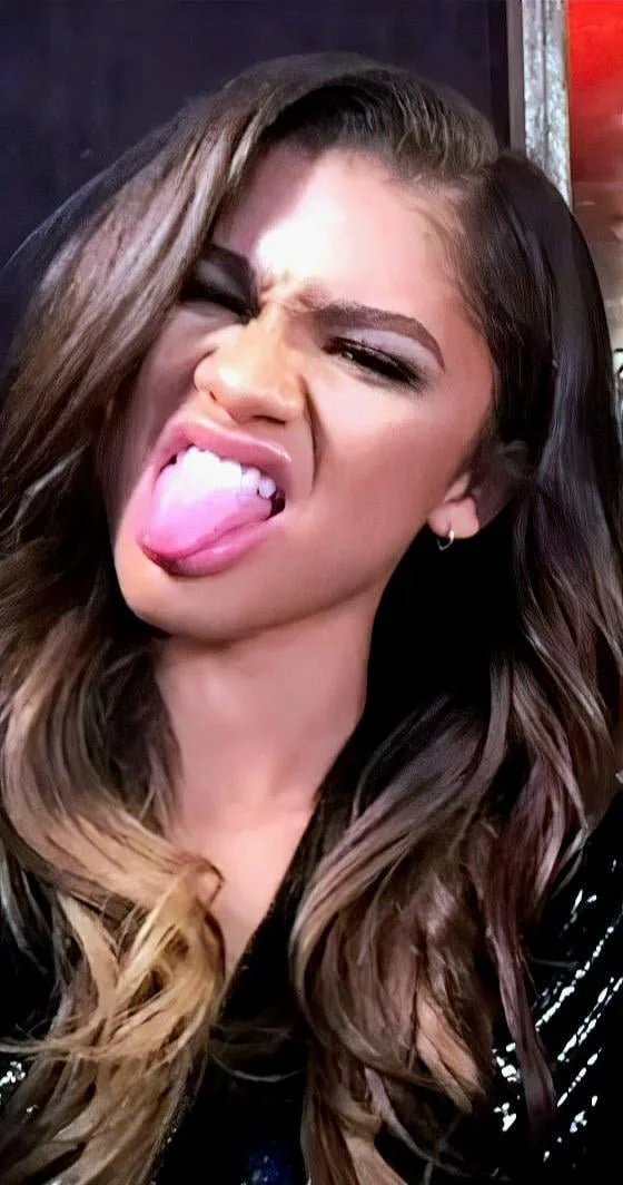 Zendaya hot tongue image 8