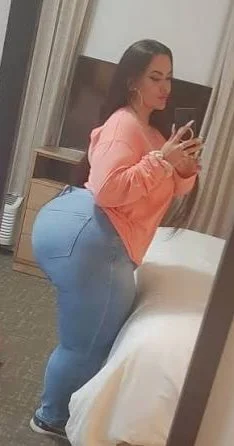 ChuNky M3g4 L@t1nA bbW bootY !! image 20