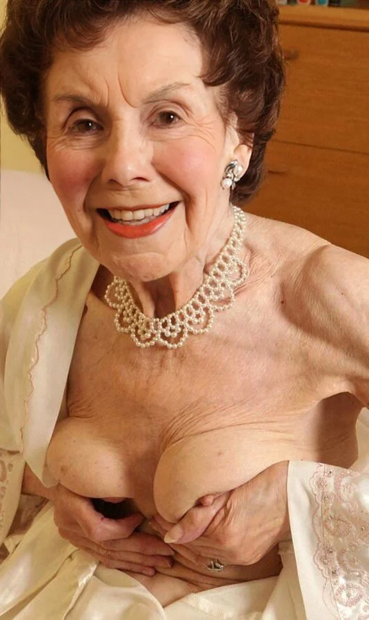 Sexy Matures & Grannys & Aus dem Web image 4