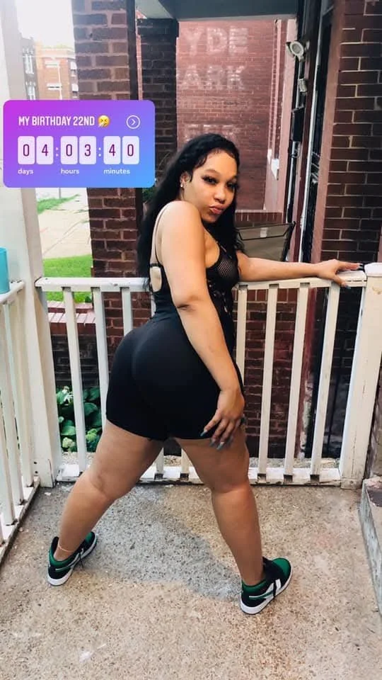 Saint Louis thot Mariah sucking a big dick image 4