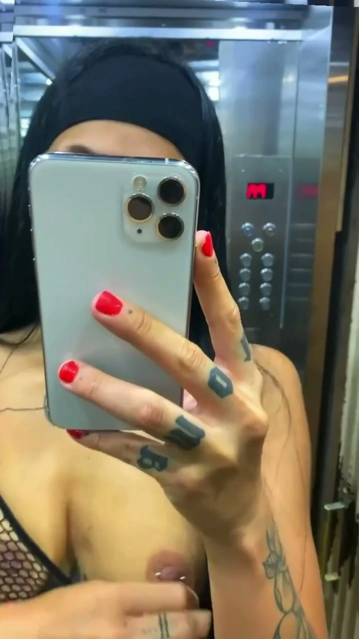 🔞 sexy slut busty orgasming nude tight pussy 😈🍑 OF image 4