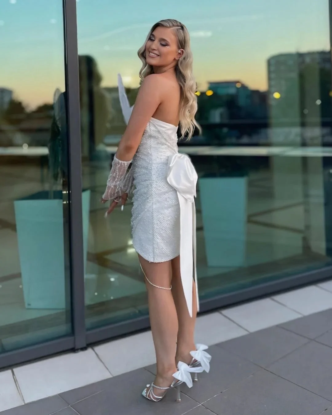 Sara the sexy slut wants your cum image 5