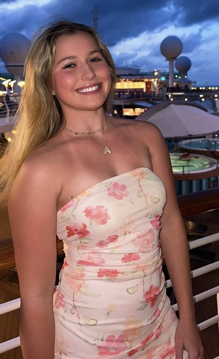 Big booty sorority college slut with big tits image 30