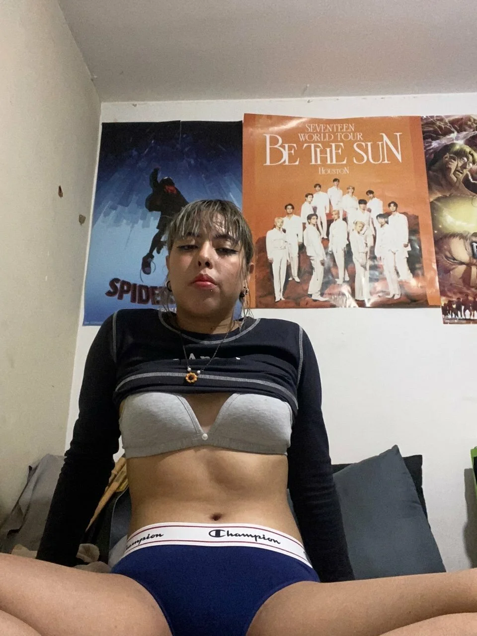 Esta perra la eliminan y ya tiene la vida arruinada por dejarse tomar fotos image 25