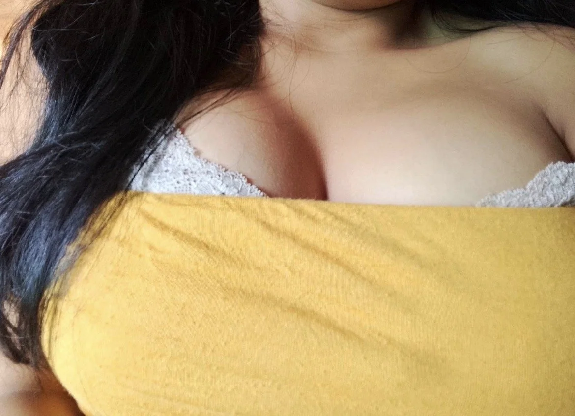 Perra chichona image 2