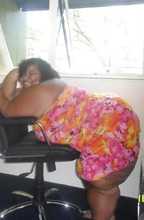 M3Ga matur3 braZ1liAn bbW bo0tY !! image 9