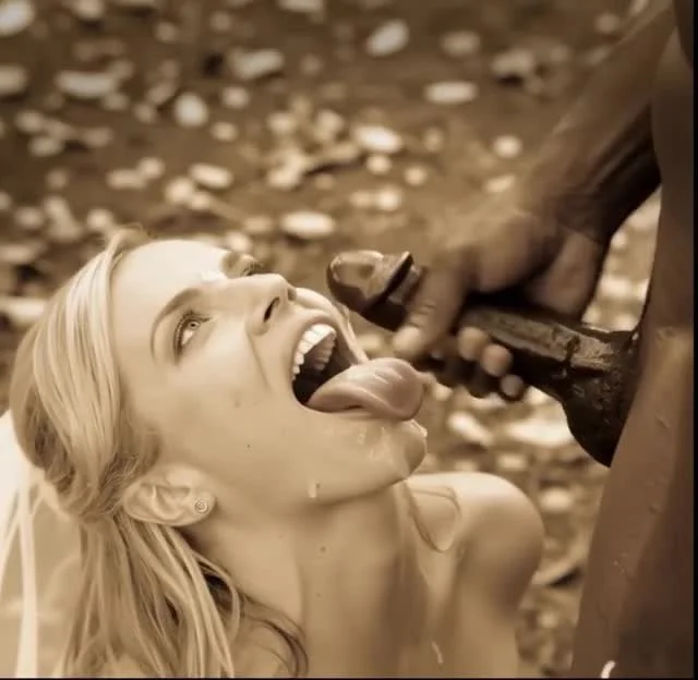 Cum Loving SlutWife image 10