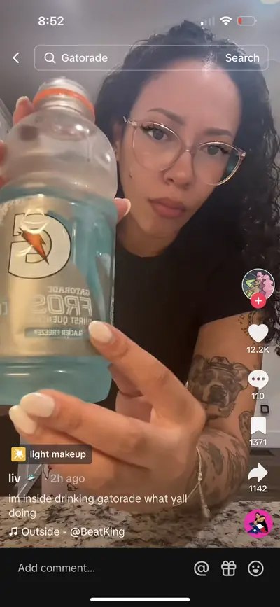 Liv bouncing and clapping on cock cover image
