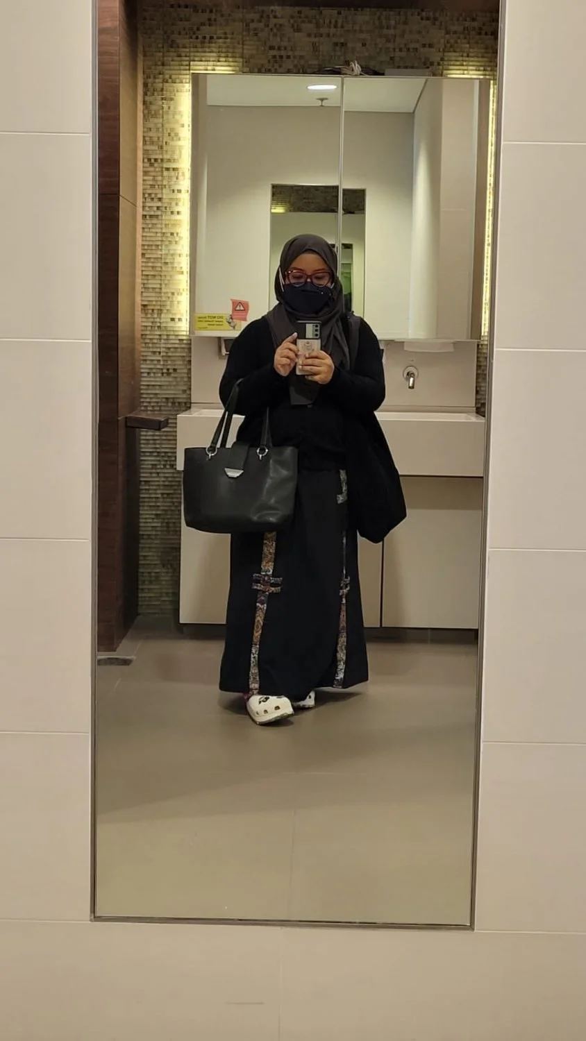 A cheater ,hijabi slut image 2