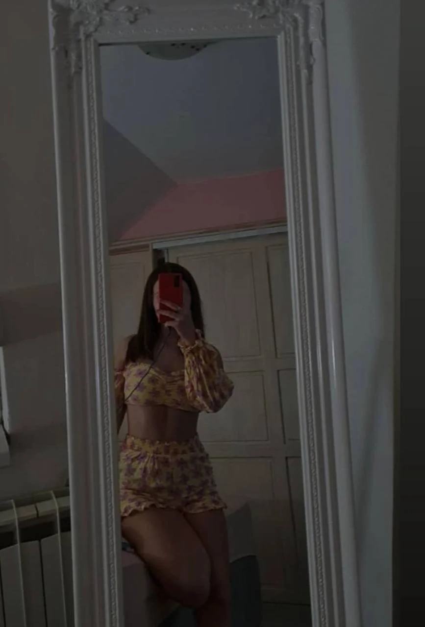 young teen slut Elena image 2