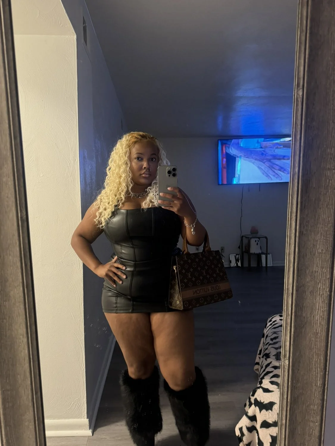 Some of the best ebony titties I’ve ever seen 😍 image 9