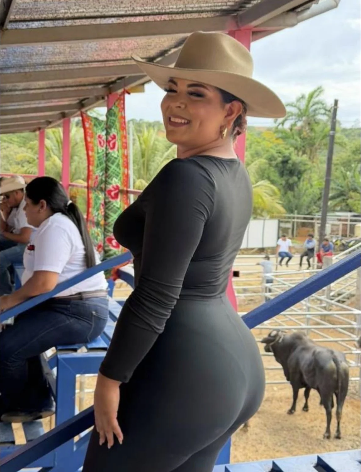 Vaquera culona image 2