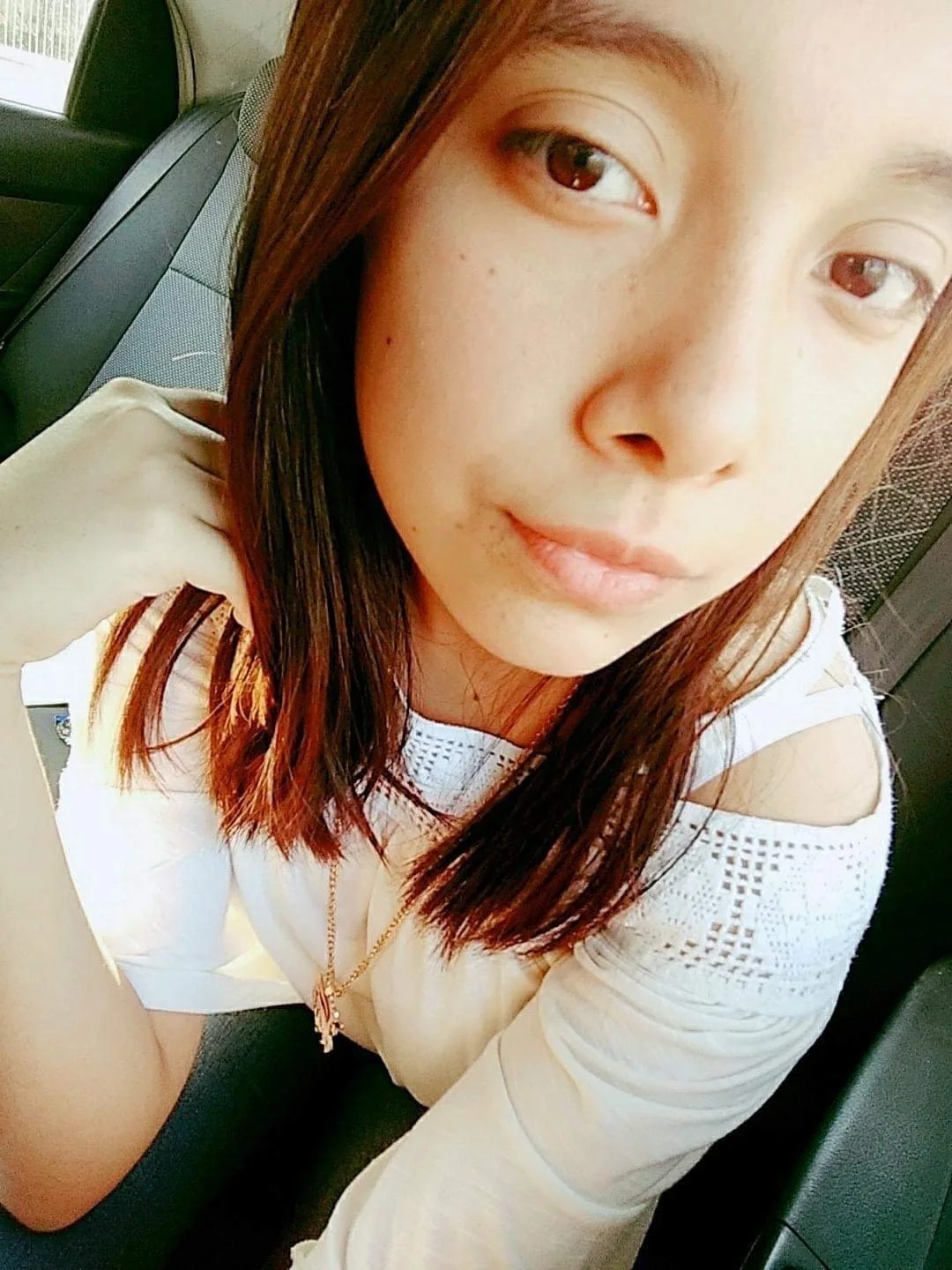 Putita con lindas tetas image 19