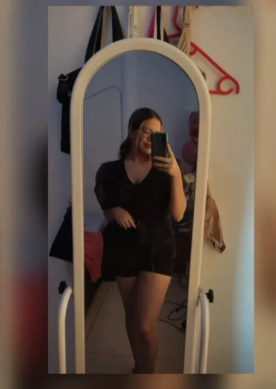 Gorda tetona quemada por el novio image 4