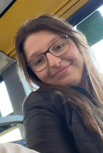 Madalena Miranda, 23, Portugal cover image