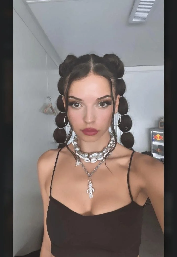 Nina Chuba image 23