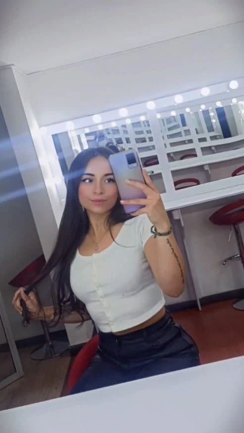 Sexy Colombian Slut image 11