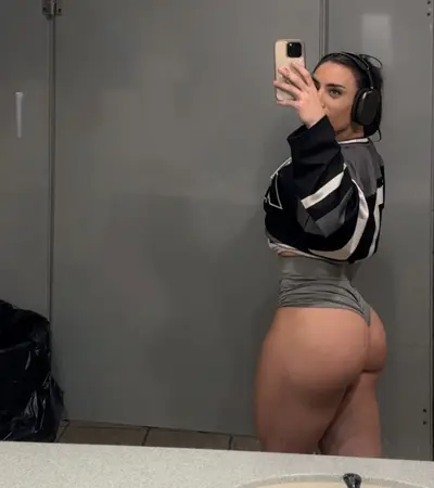 Big ass Greek PAWG needs BBC cover image