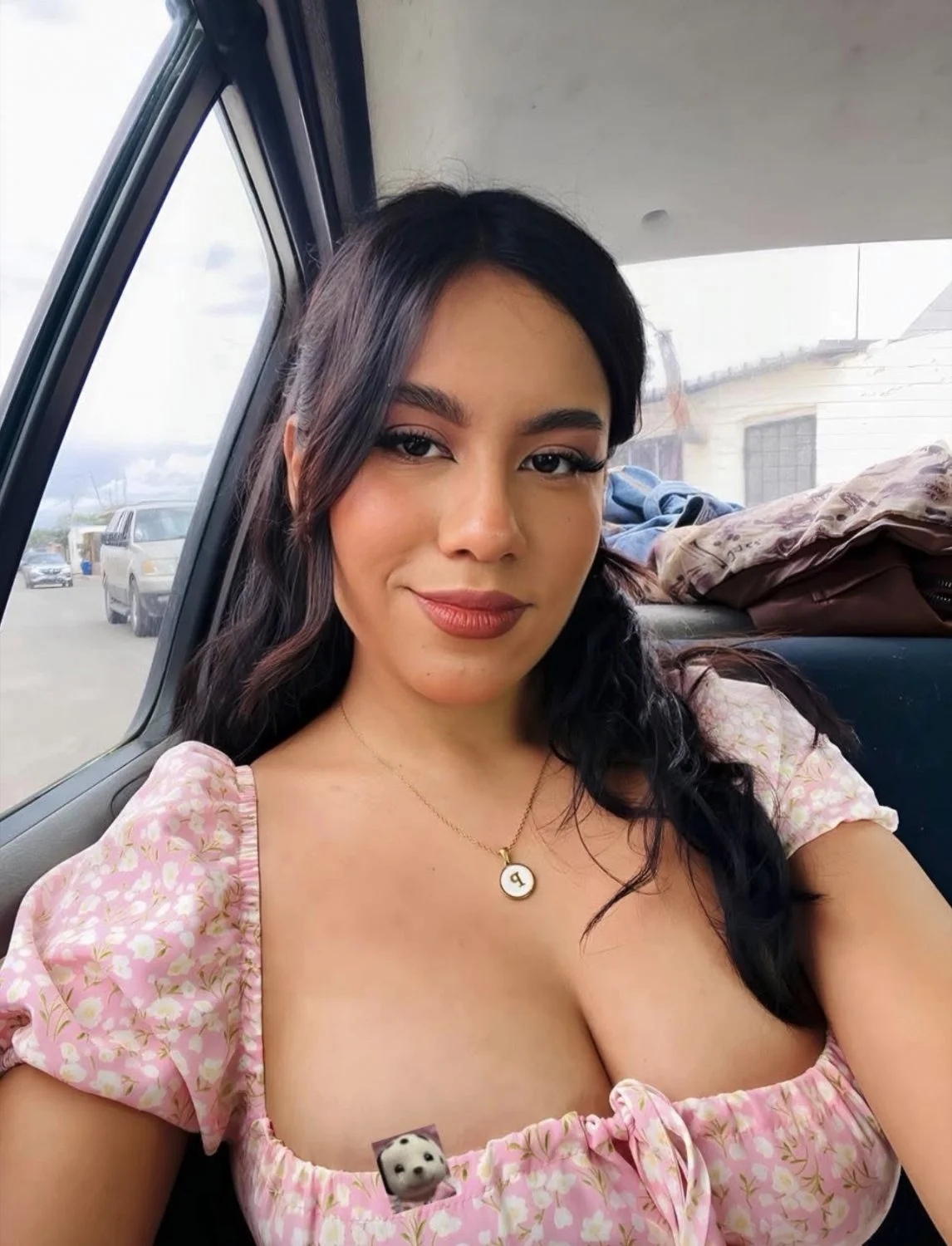 Exhibiendo a putiesposa de otro seguidor image 6
