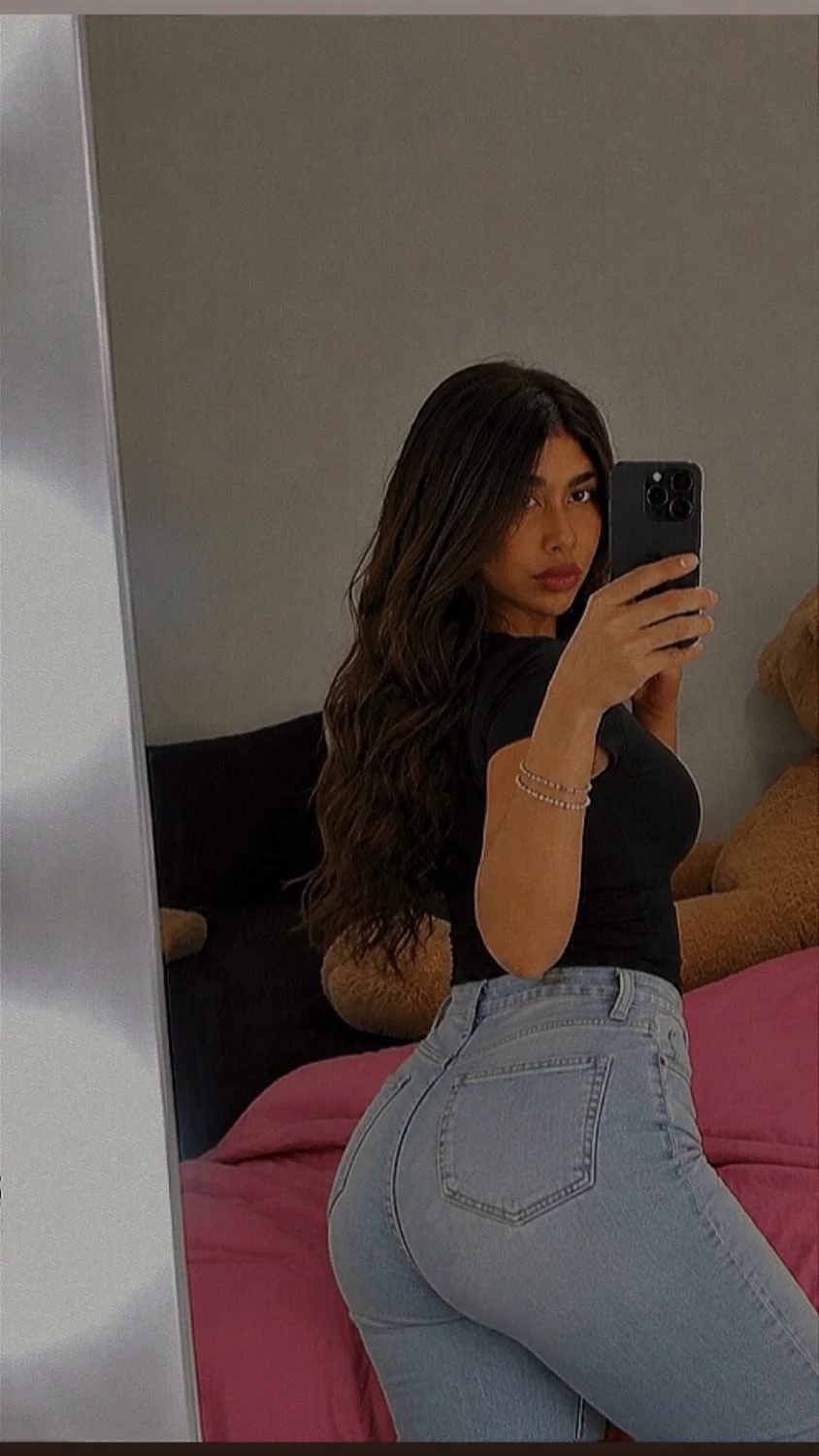 Sophie hot gf main image
