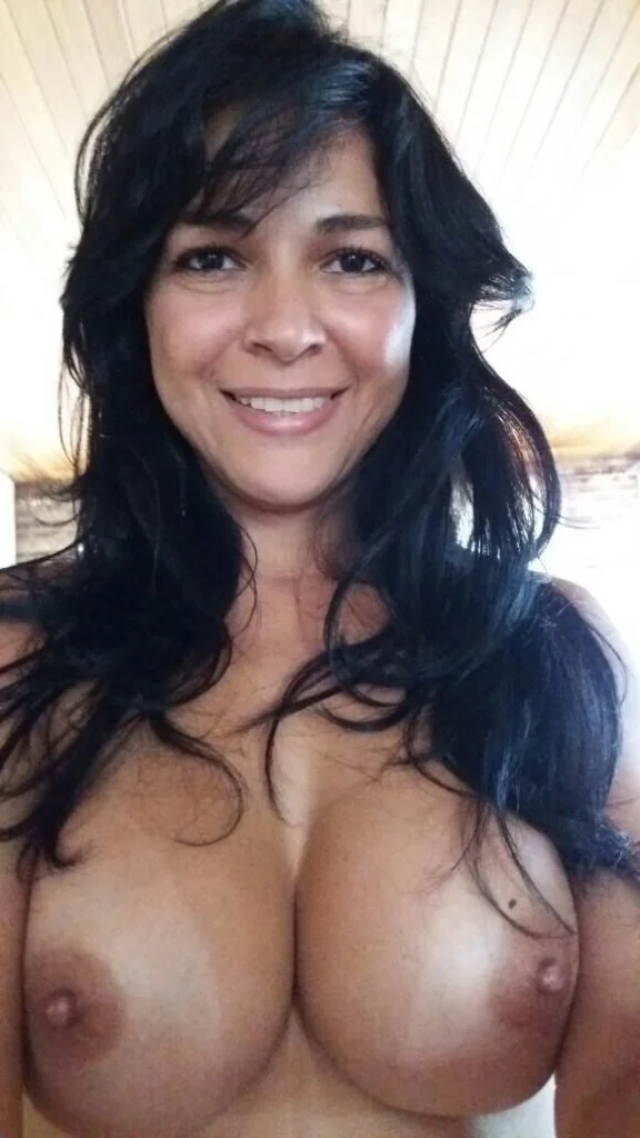 Milf pics mix #4 image 4