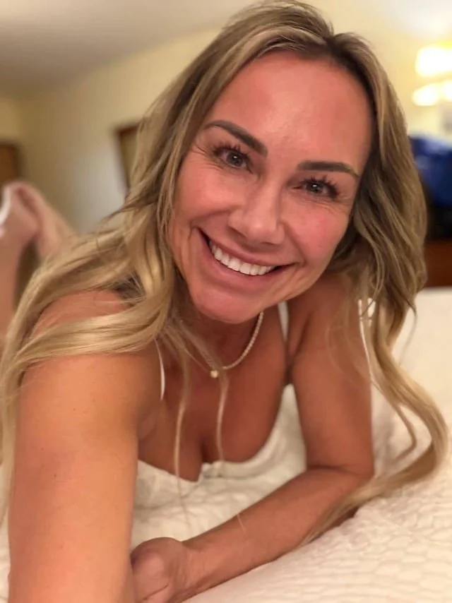 MILF nurse with amazing nipples image 1