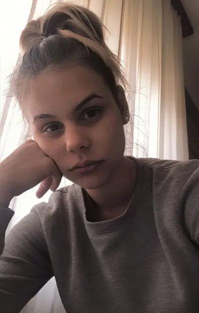 Kik slut Lara, 22, has the body of a goddess cover image