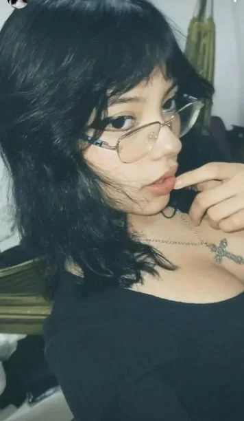 Dizem que as goticas são as melhores acho que é verdade Erome videos melhores videos brasil em casa image 3