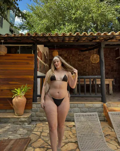 Loirinha cava do insta 3 - no nudes cover image