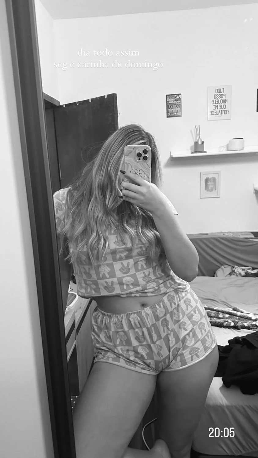 Loirinha cava do insta 3 - no nudes image 3
