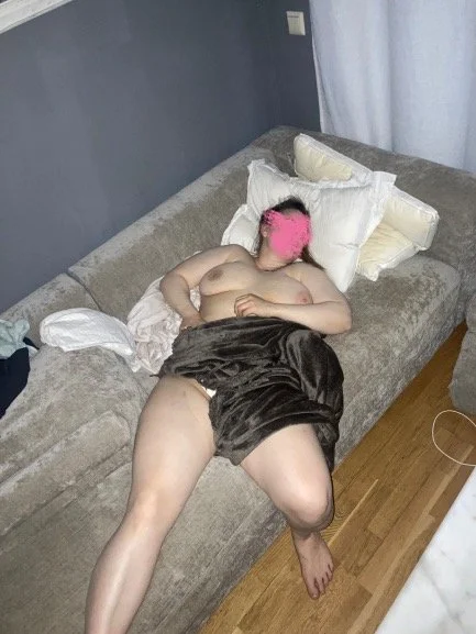 Creeping on my chubby wife’s tits. Dm open image 3