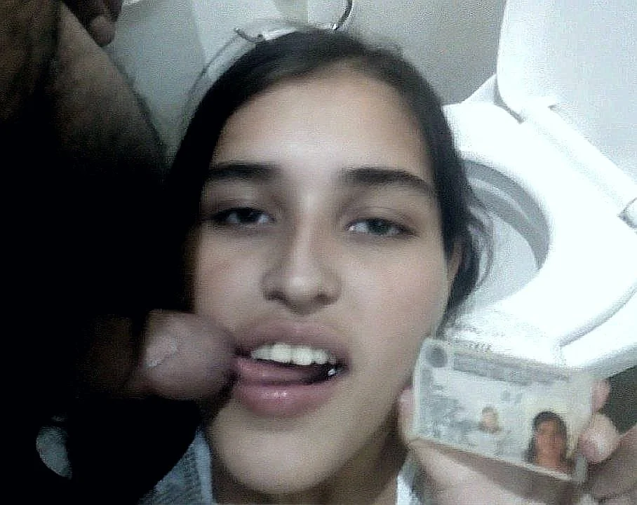 Mi mejor amiga es puta y un urinal humano image 19