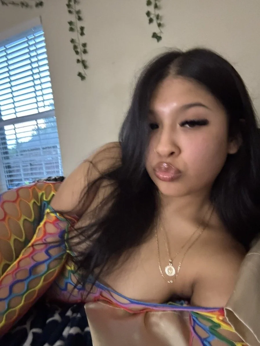 latina stepbro walks in during goon sesh main image