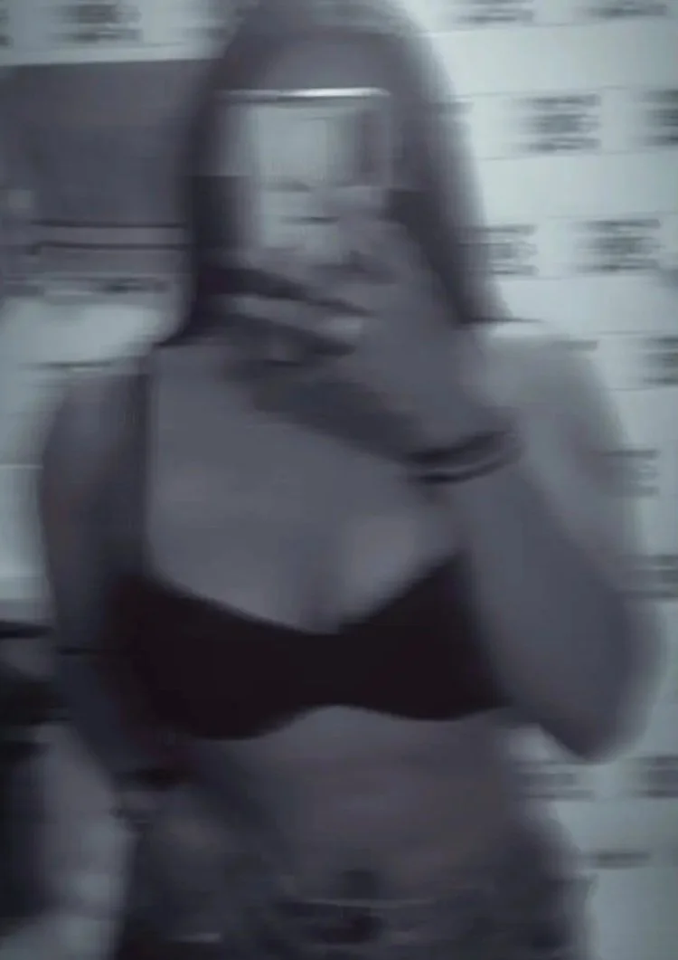 Prima ricas tetas image 4