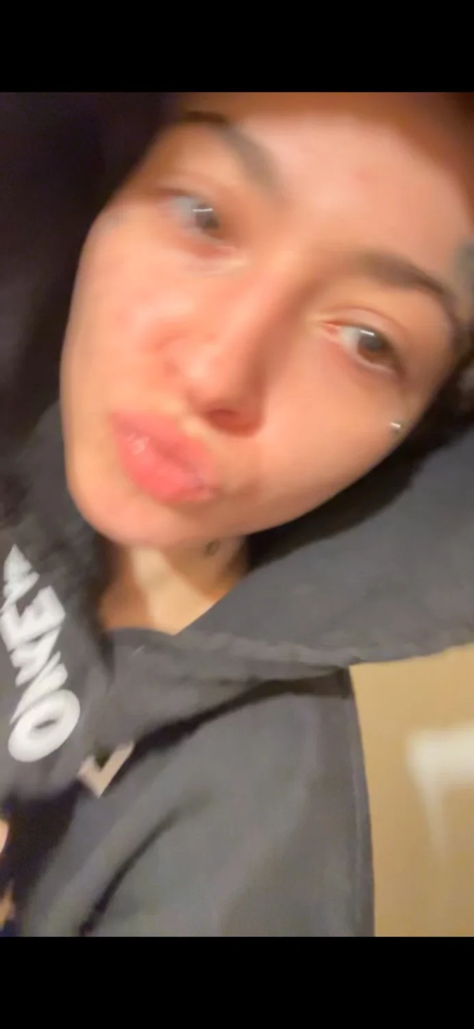Who’re on snap send me her sex tapes main image